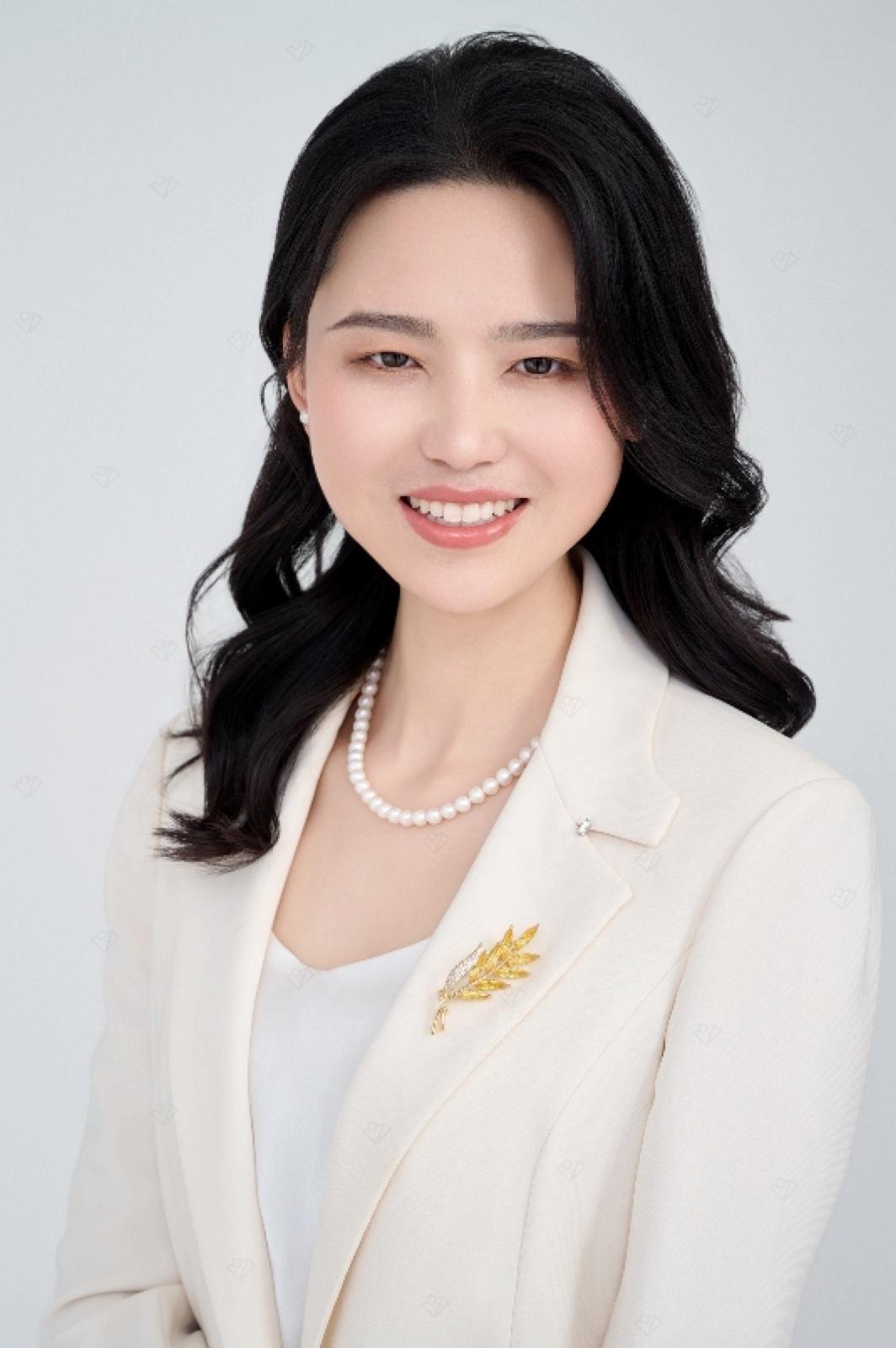 Dr. Na Zhao, DDS, PhD — portrait